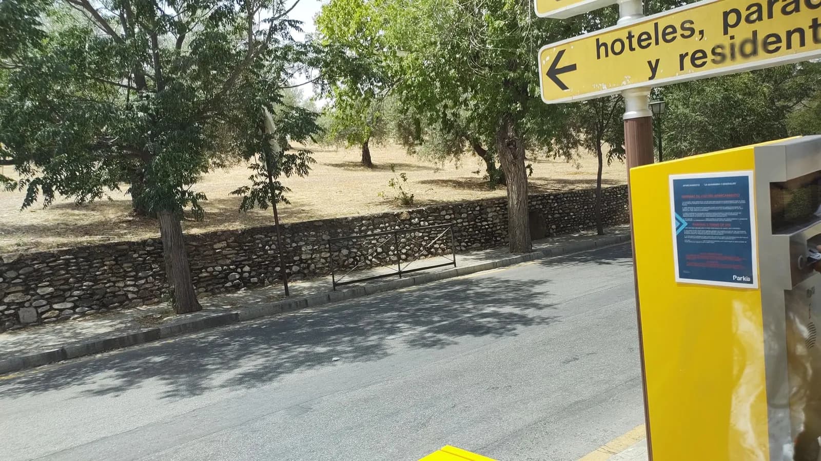 Parking — Alhambra Tickets | Royal Iberian Tours en Granada