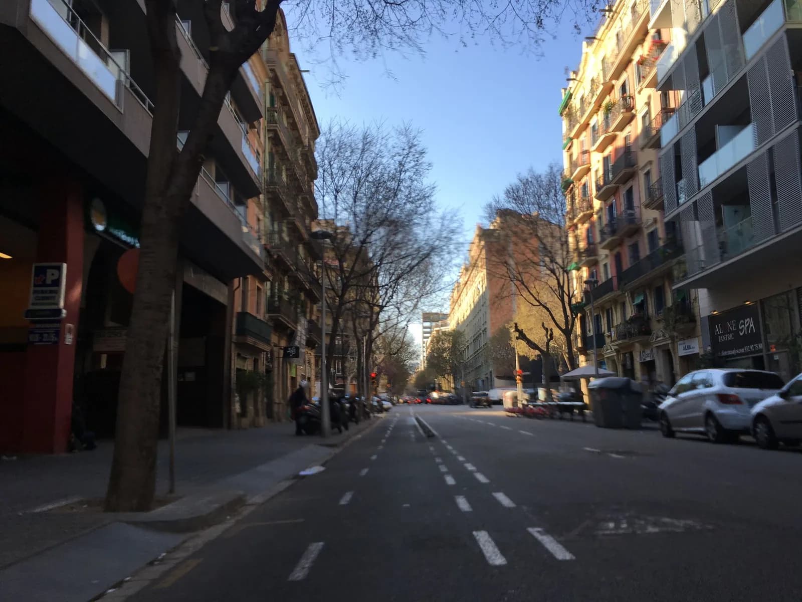 Parking Atenea Calabria en Barcelona