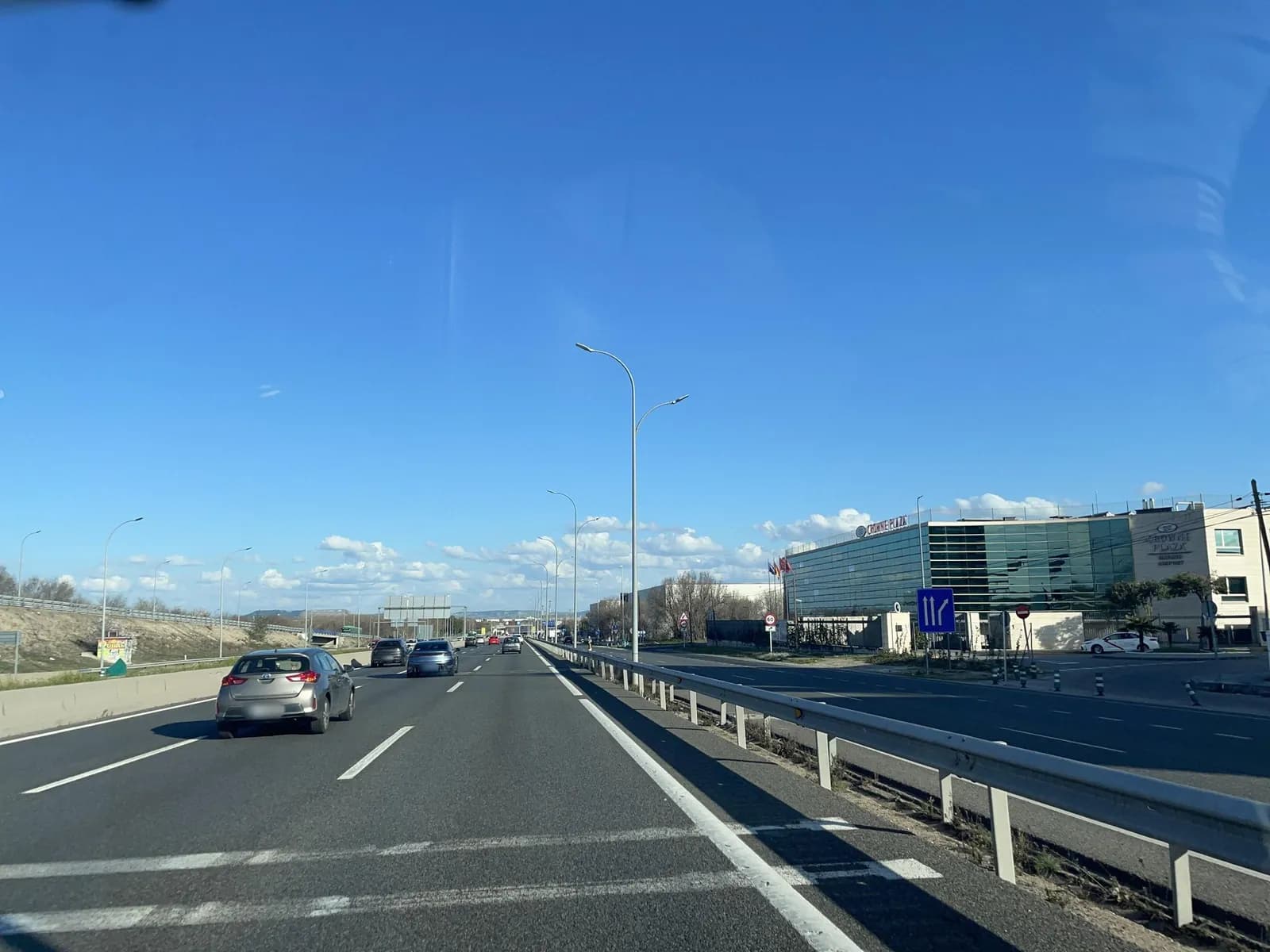 Parking — B&B HOTEL Madrid Aeropuerto T1 T2 T3 en Madrid