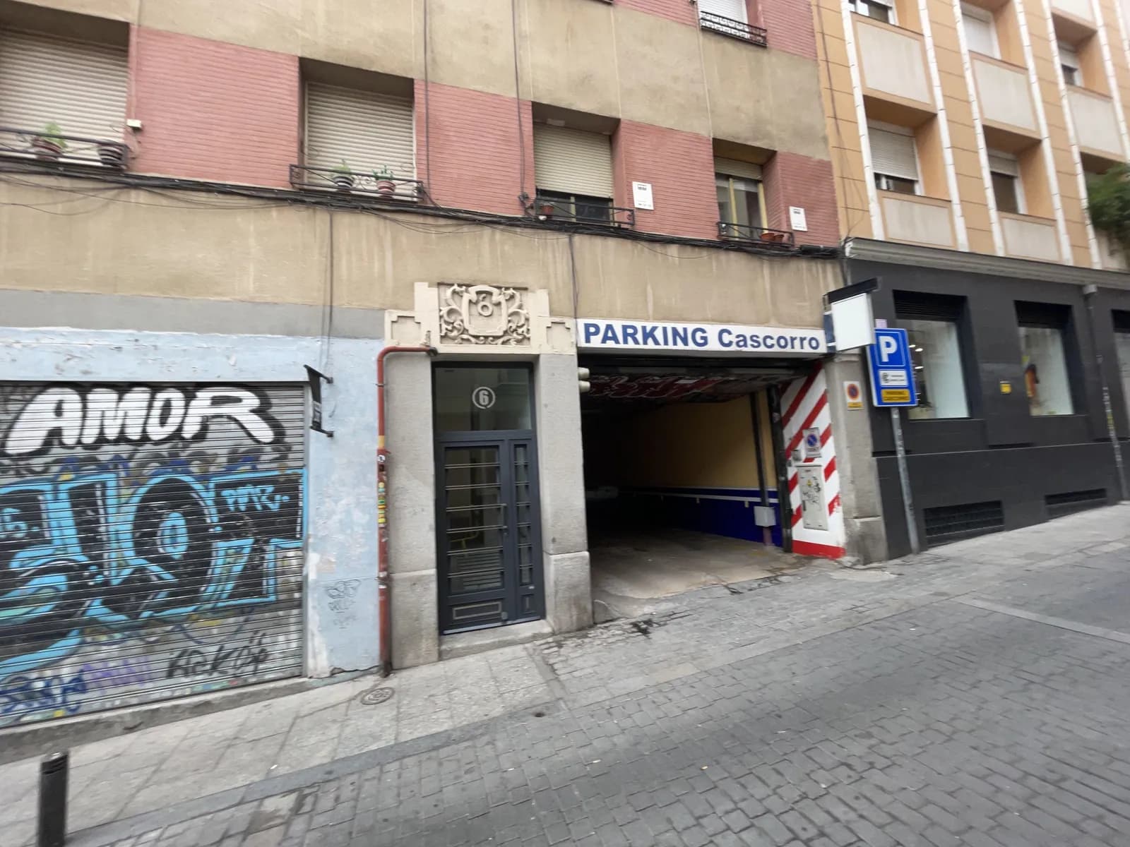 Parking Cascorro en Madrid, junto al Rastro: primera hora 3,85 € en Madrid