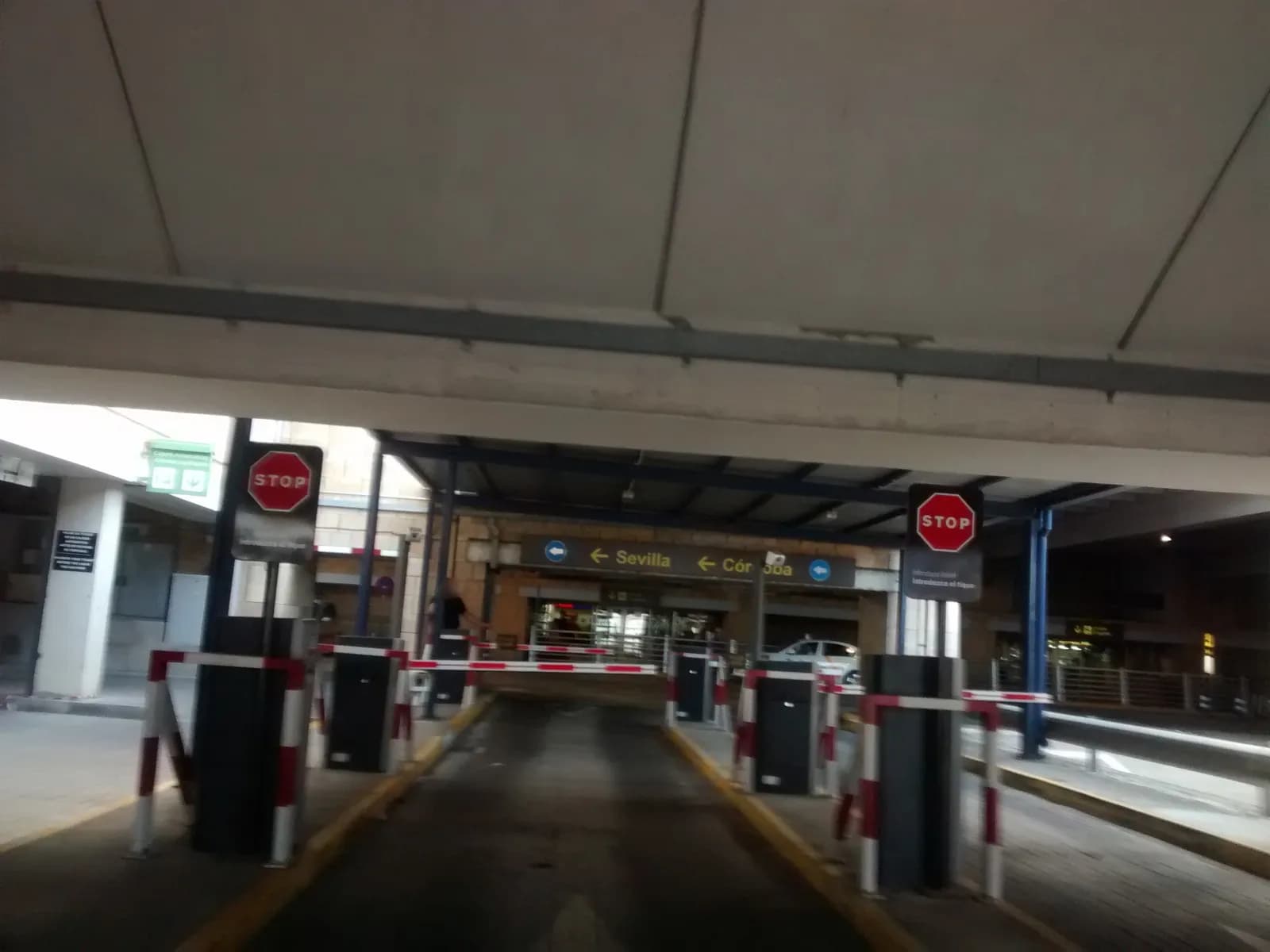 Parking General P1 del Aeropuerto de Sevilla (SVQ) en Sevilla