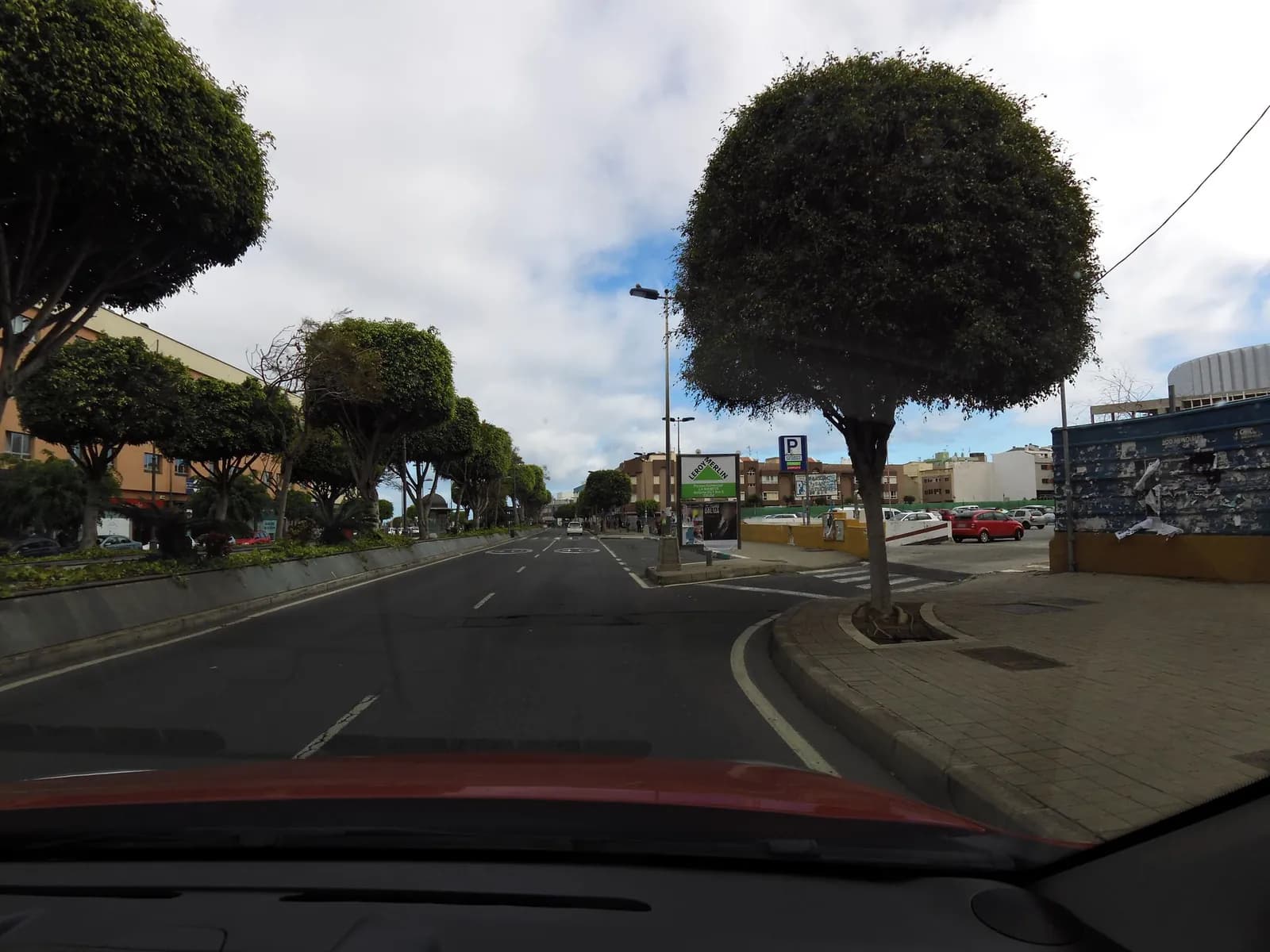 Parking público gratuito en Telde (Av. del Cabildo Insular) en Telde (Las Palmas) — foto 3 de 3