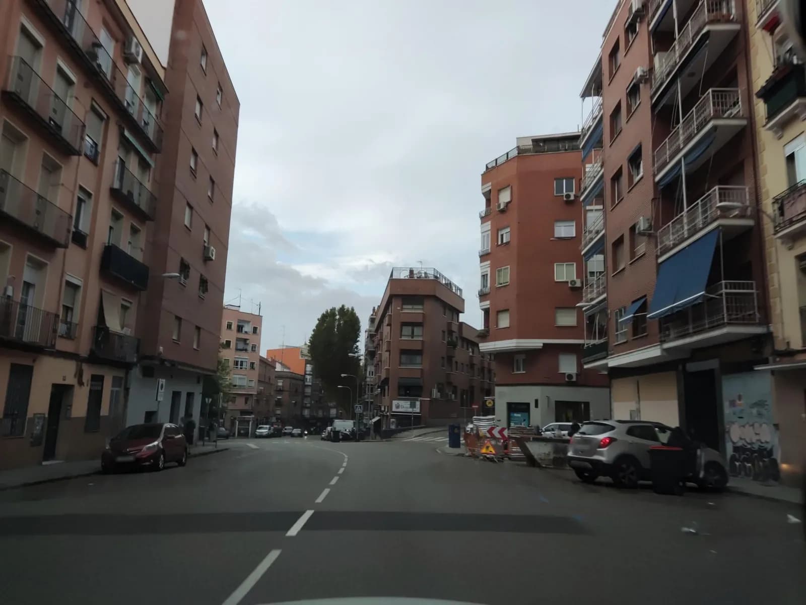 PARKING JERÓNIMA LLORENTE - CASTILLA 54 en Madrid