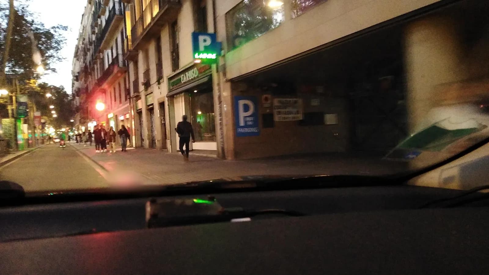 Parking Las Ramblas (La Boquería) en Barcelona, 1,55 m en Barcelona