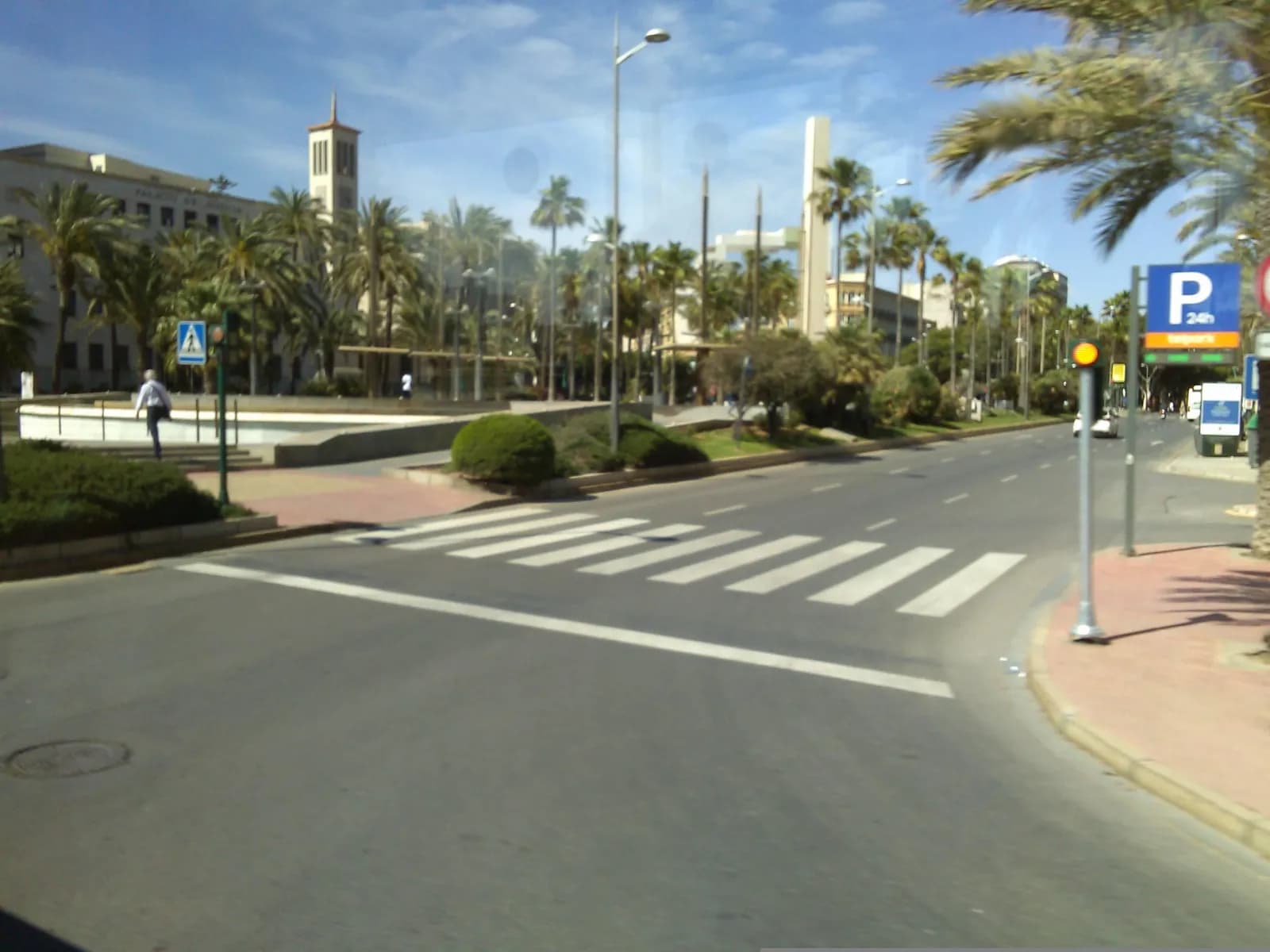 Parking Oliveros en Almería centro (Telpark, 24 h) en Almería