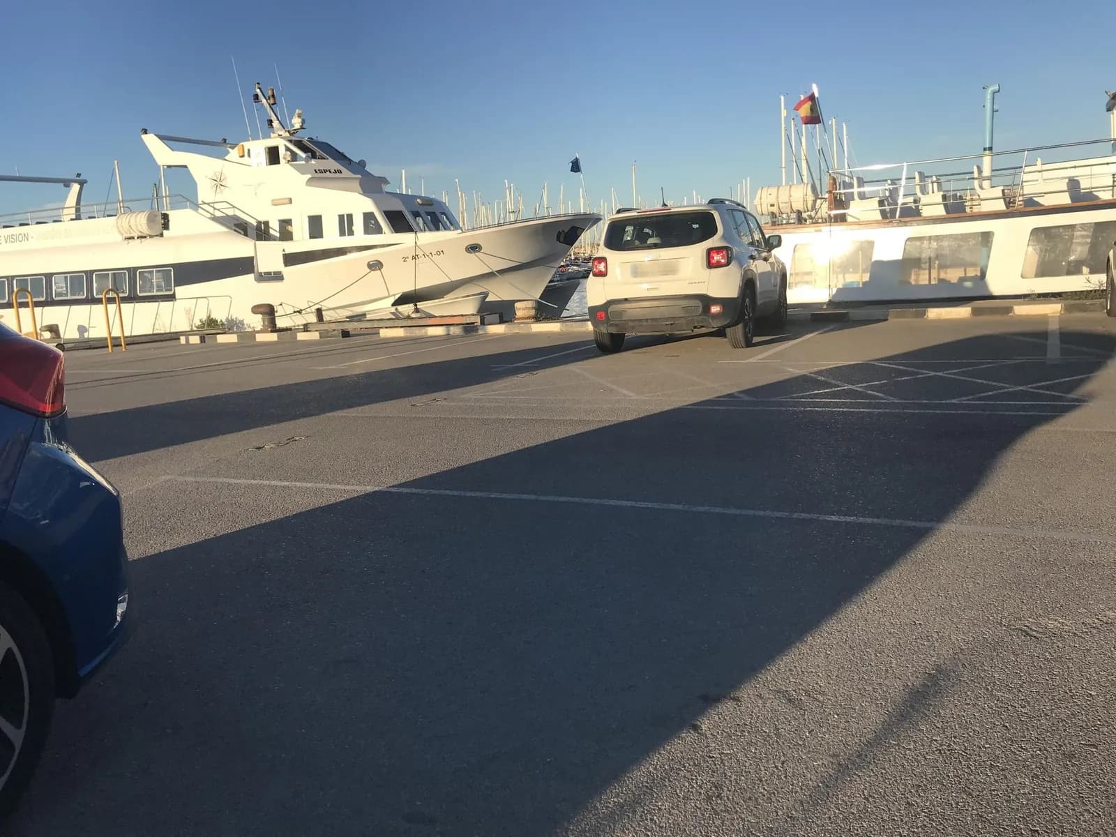Parking Paseo del Mar (Puerto Torrevieja) en Alicante