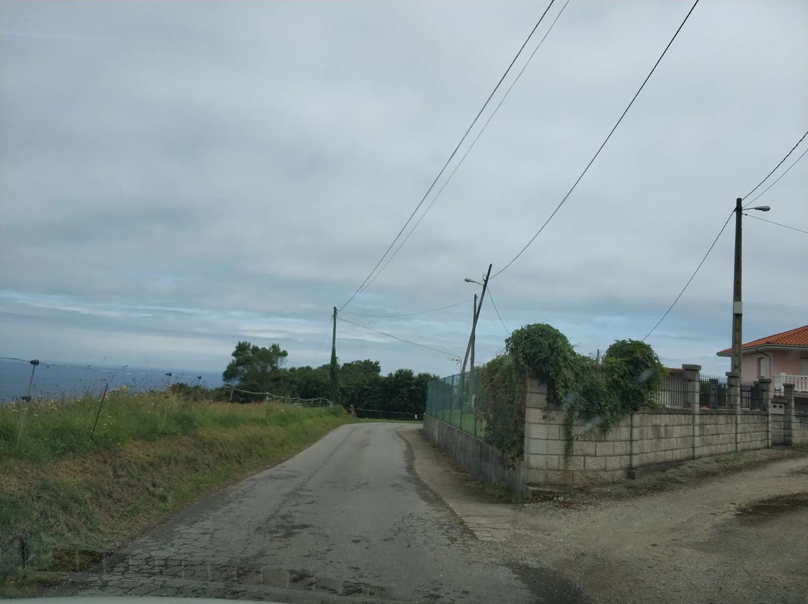 Parking Playa del Silencio (Cudillero) en Cudillero (Asturias) — foto 2 de 4