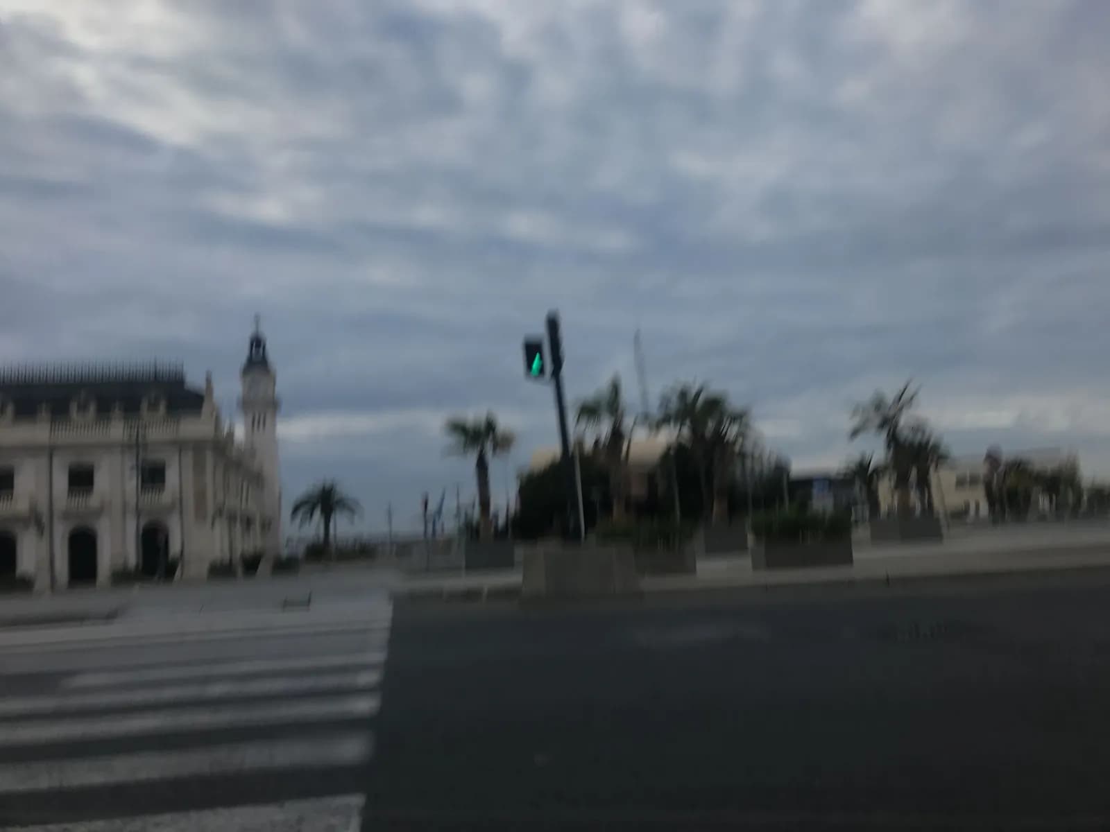 Parking Puerto de Valencia - JJ Domine en Valencia