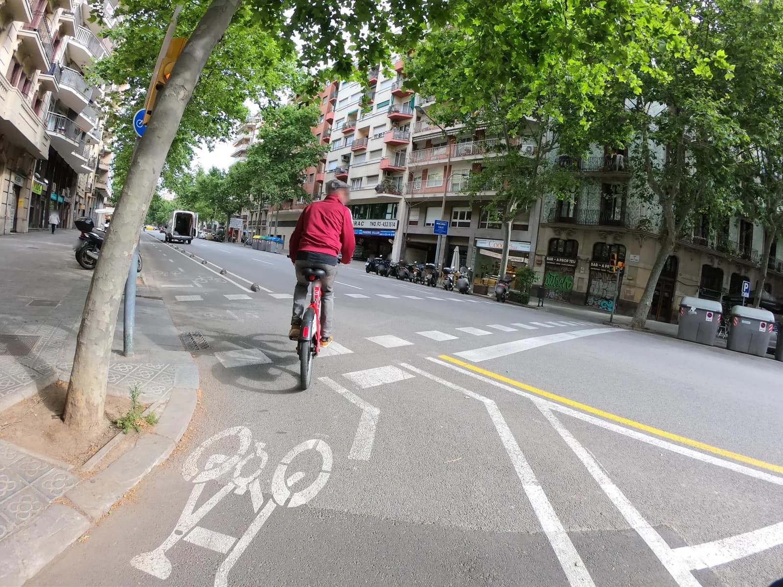 Parking cubierto Villur en Comte d'Urgell, Barcelona (24 h) en Barcelona