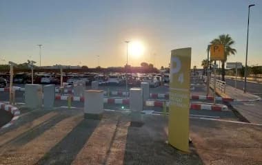 Parking AENA General P1 Valencia en Aeropuerto de Valencia - Manises (Valencia)