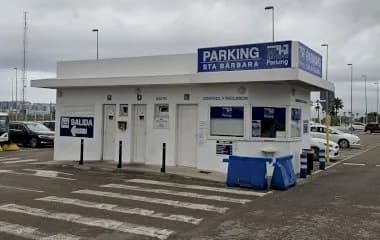 Parking Aeropuerto Gibraltar Santa Bárbara en Aeropuerto de Gibraltar - La Línea de la Concepción (Cádiz)
