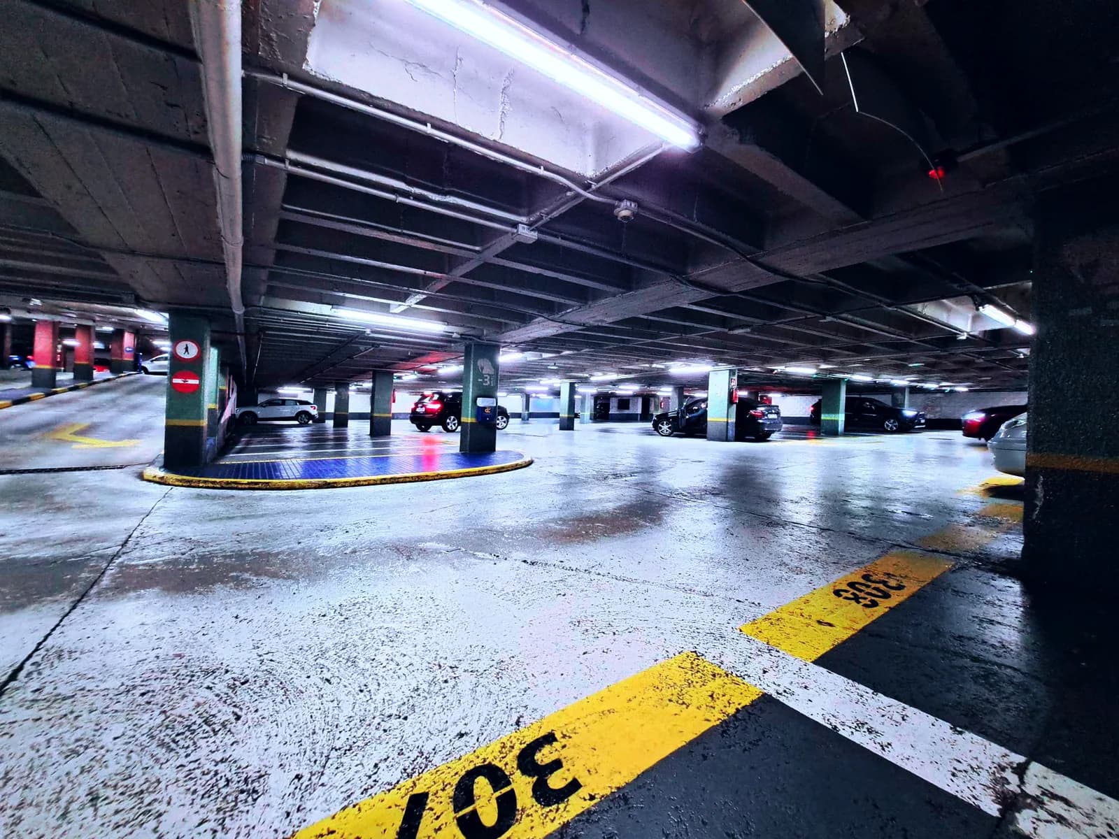 Aparcamiento Interparking Plaza Galicia Parking 24 Horas en Santiago de Compostela (A Coruña)