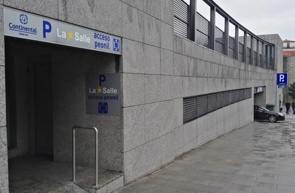Parking Continental Parking La Salle Santiago en Santiago de Compostela (A Coruña) — foto 1 de 2