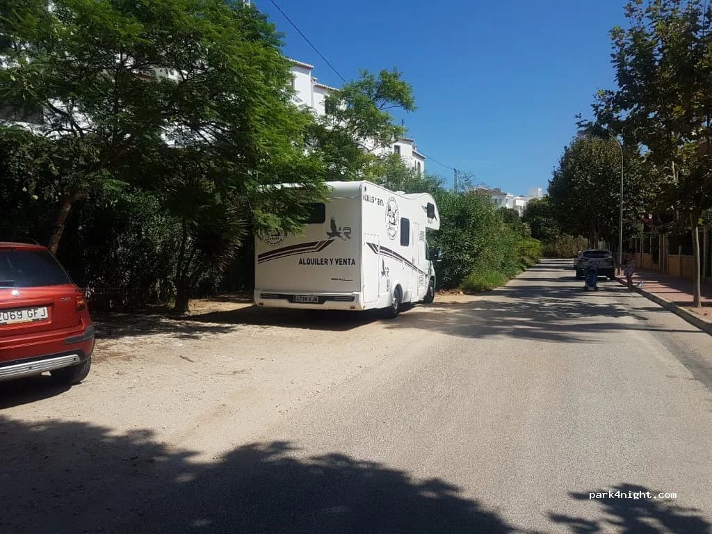 Parking gratuito Bahía de Jávea - 54 Calle Génova en Bahía de Jávea (Alicante)