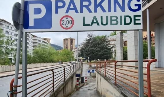 Parking Laubide Plaza en Arrasate (Gipuzkoa)