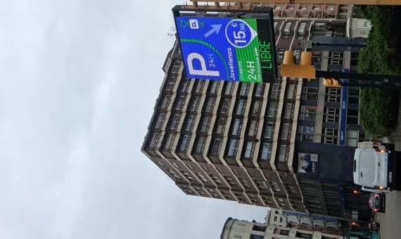 Parking APK2 Plaza seis de agosto Jovellanos en Gijón (Asturias)