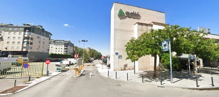 Parking de Renfe-Adif en Jaén