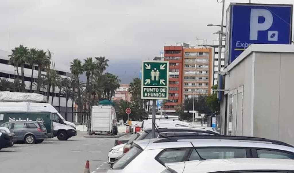 Parking Puerto Algeciras Express en Algeciras (Cádiz)