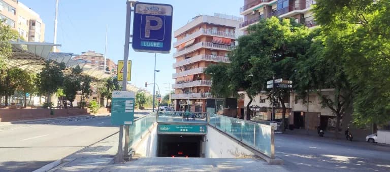 Parking Saba Estación Tren Barcelona - Clot - Barcelona en Barcelona