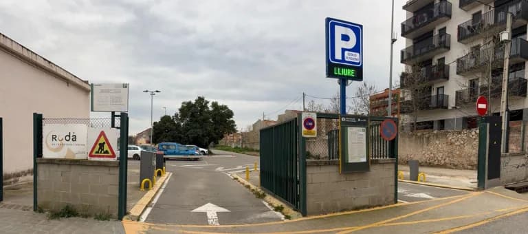 Parking Saba Estación de Figueres - Rodalies en Figueres (Girona)