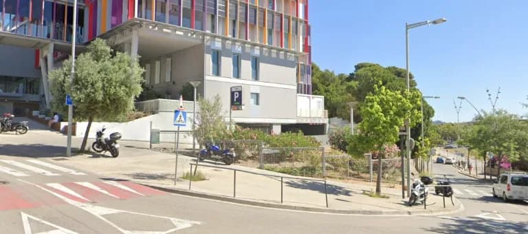 Parking Saba Hospital Sant Joan de Dèu - Esplugues de Llobregat en Esplugues de Llobregat (Barcelona)