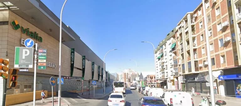 Parking SABA Estación Málaga María Zambrano en Málaga
