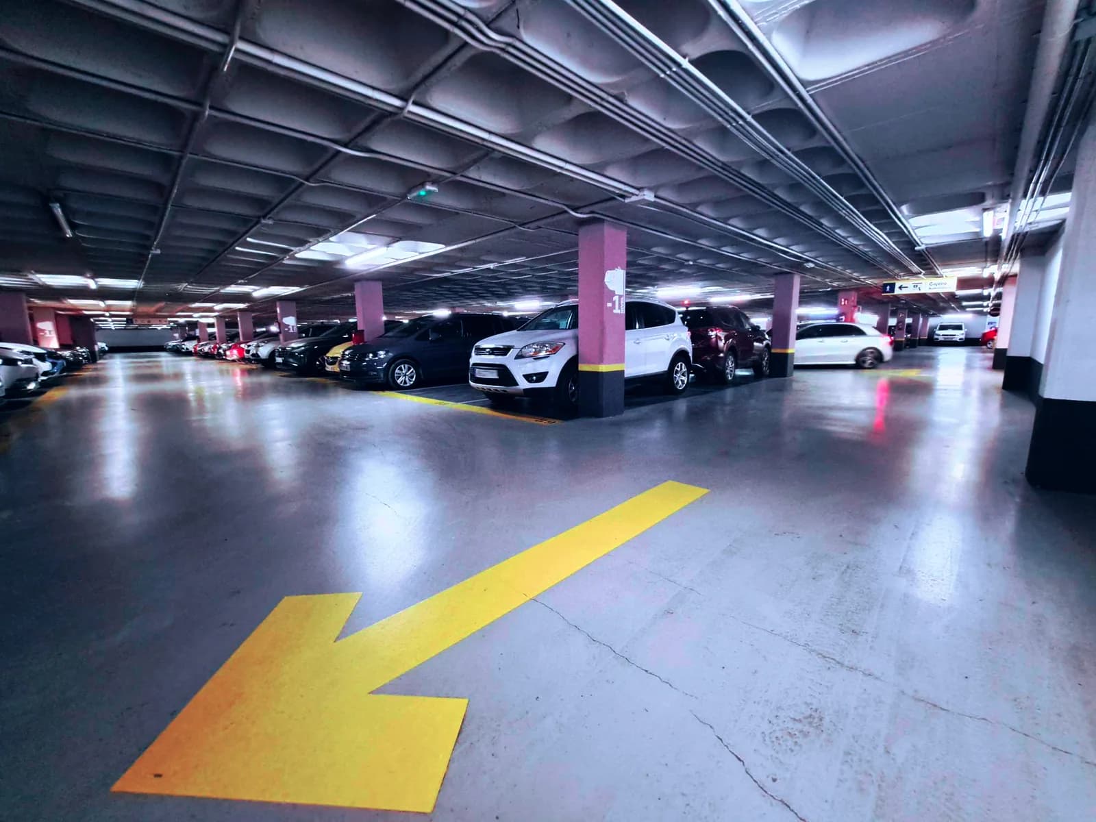 Parking Santa María Micaela en Valencia