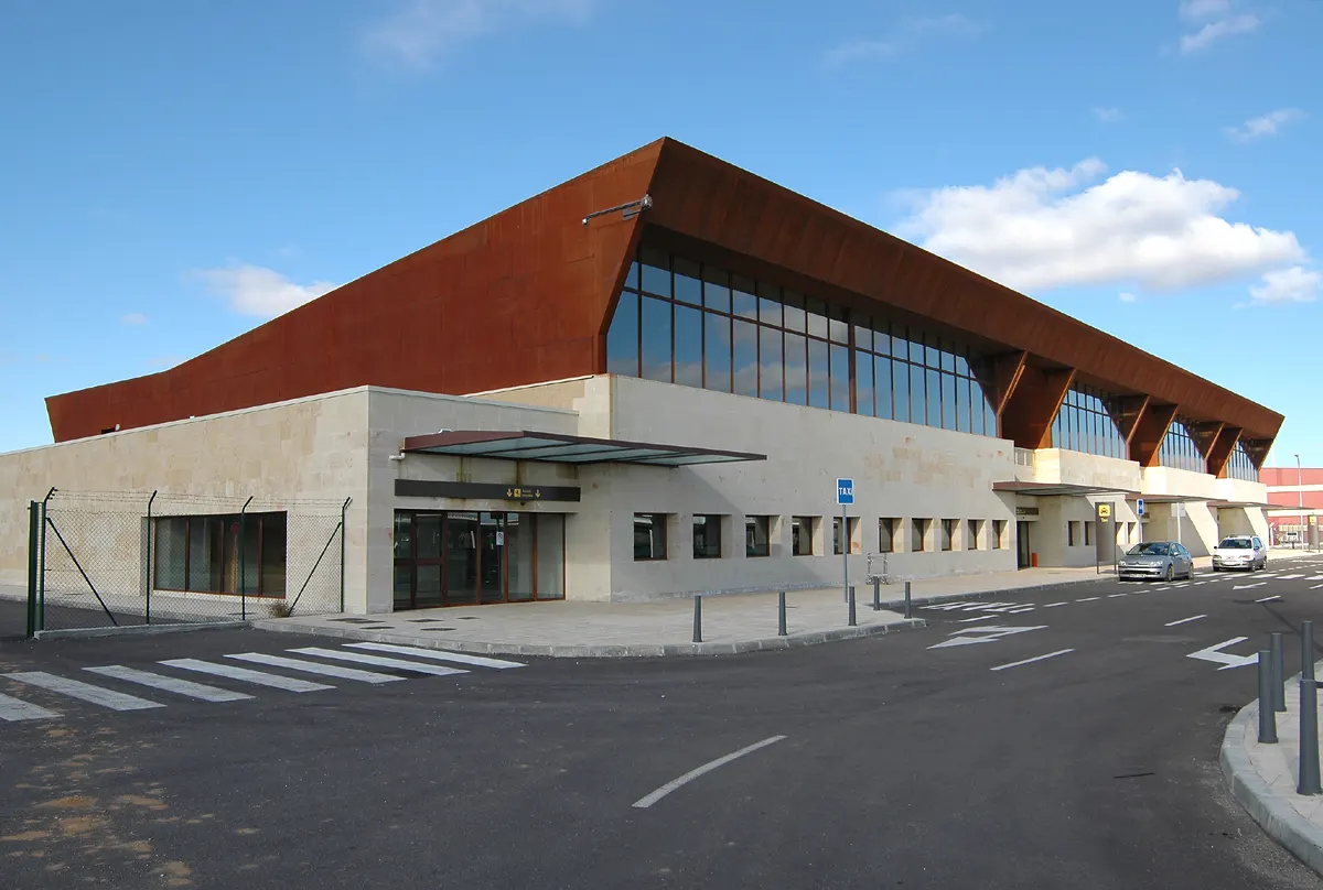 Aeropuerto de Salamanca (SLM)