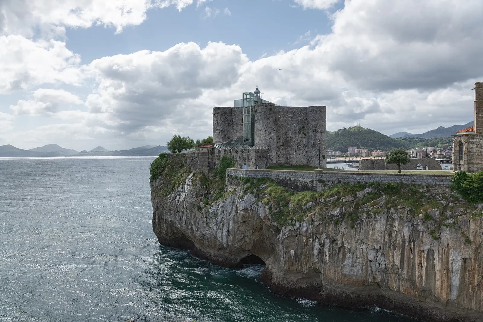 Castillo de Santa Ana (Castro Urdiales)