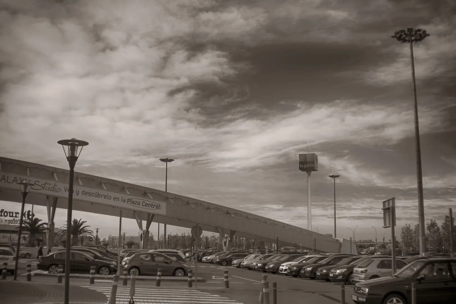 Centro Comercial La Gavia (Madrid)