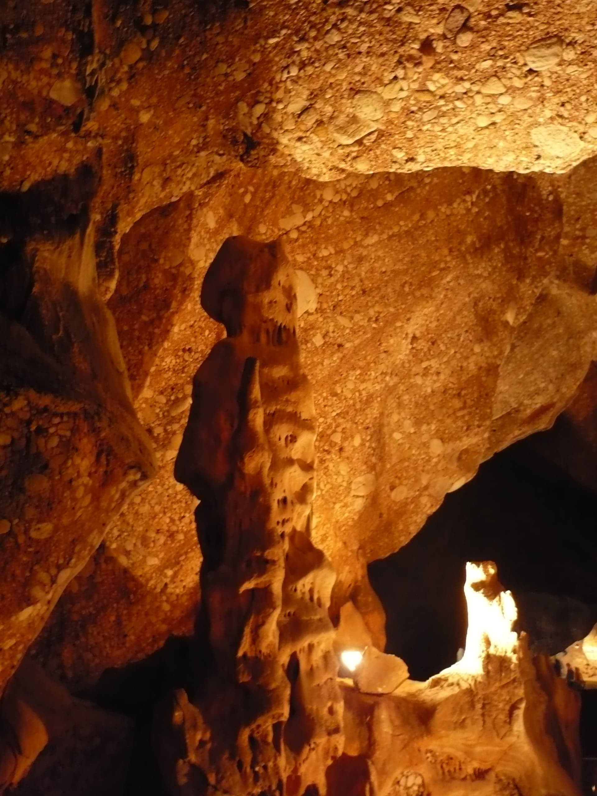 Cuevas del Salnitre