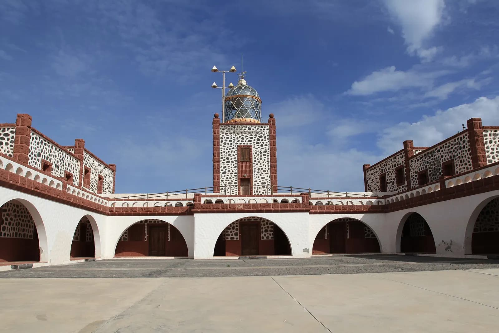Faro de la Entallada