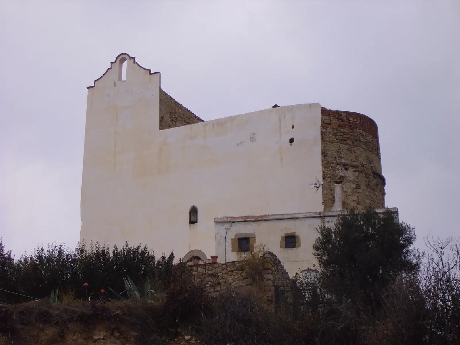 Monasterio de Sant Pol (Iglesia fortificada)