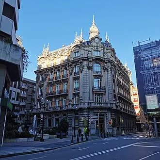 Museos de Gijón (Nicanor Piñole / Barjola)