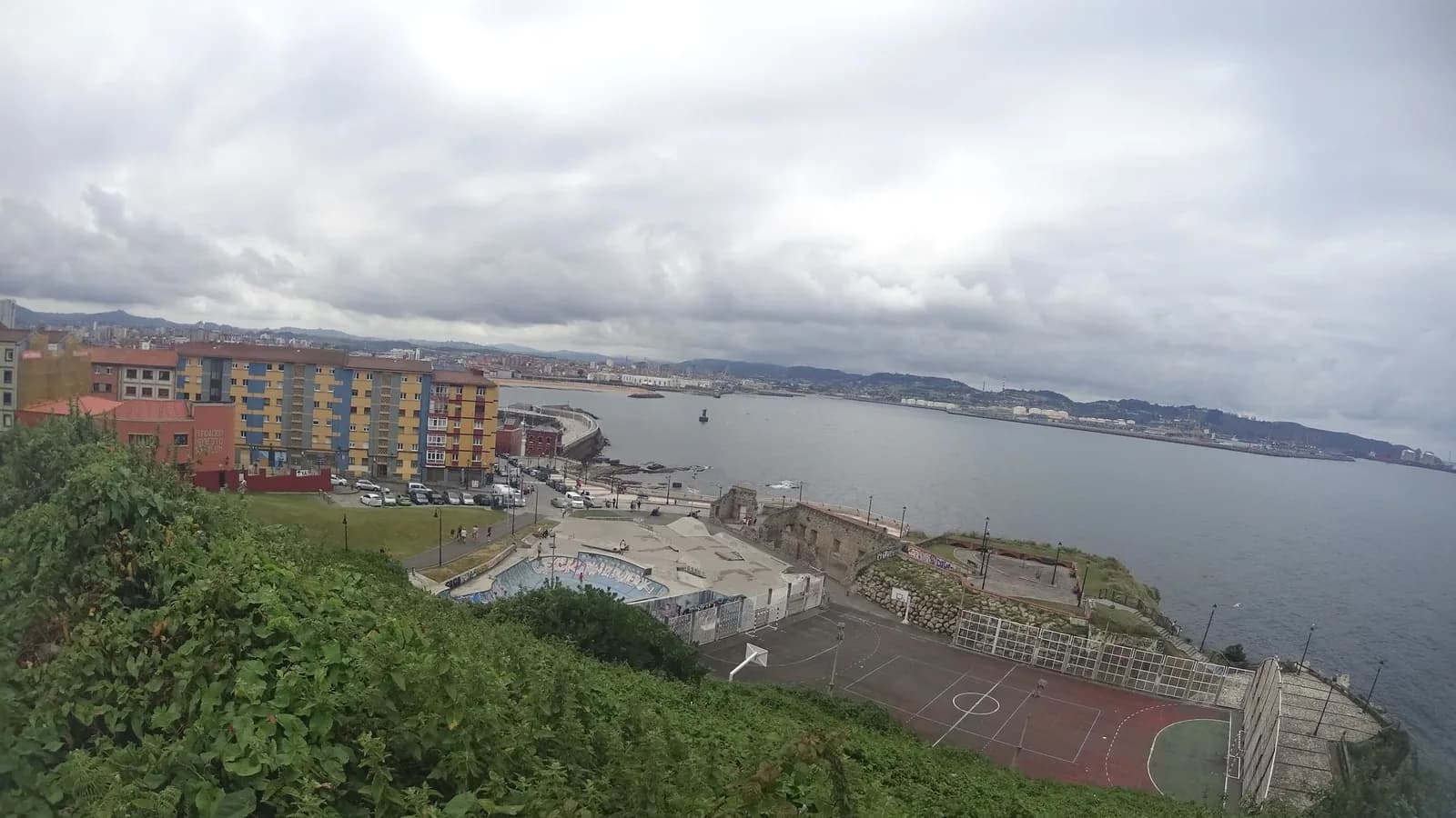 Cimavilla y Elogio del Horizonte