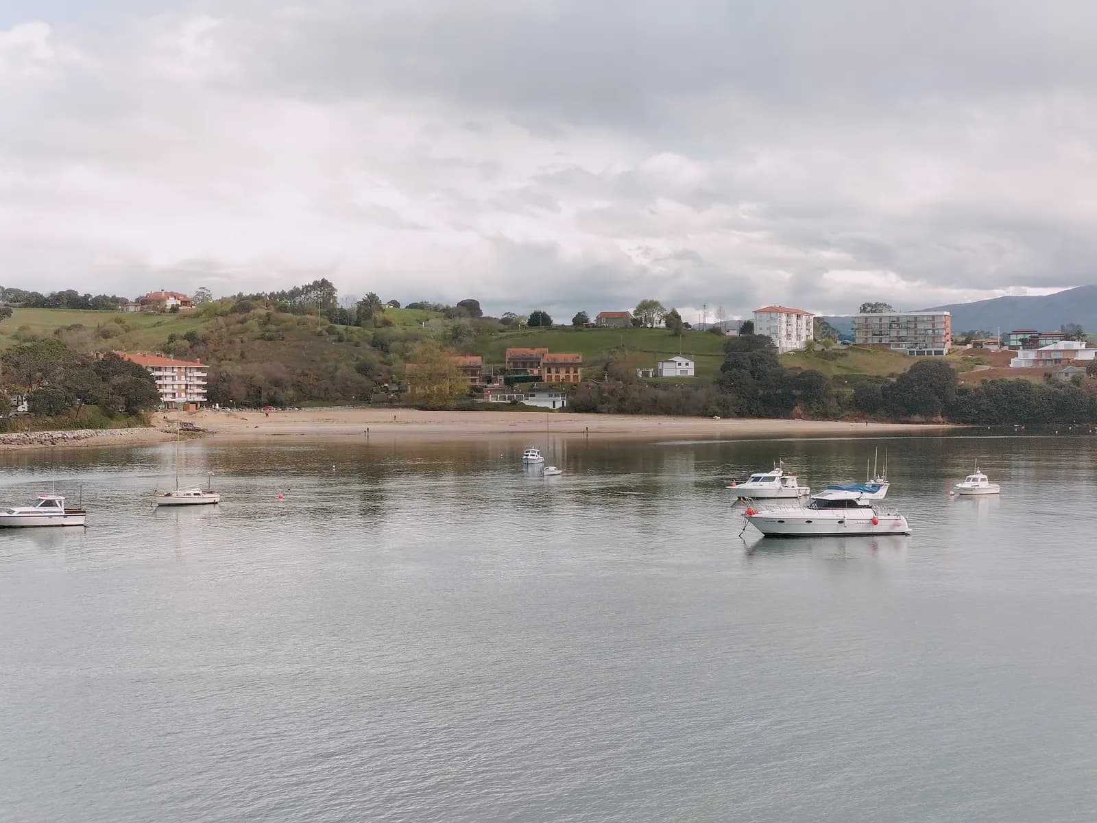 Playa de El Tostadero (San Vicente de la Barquera)
