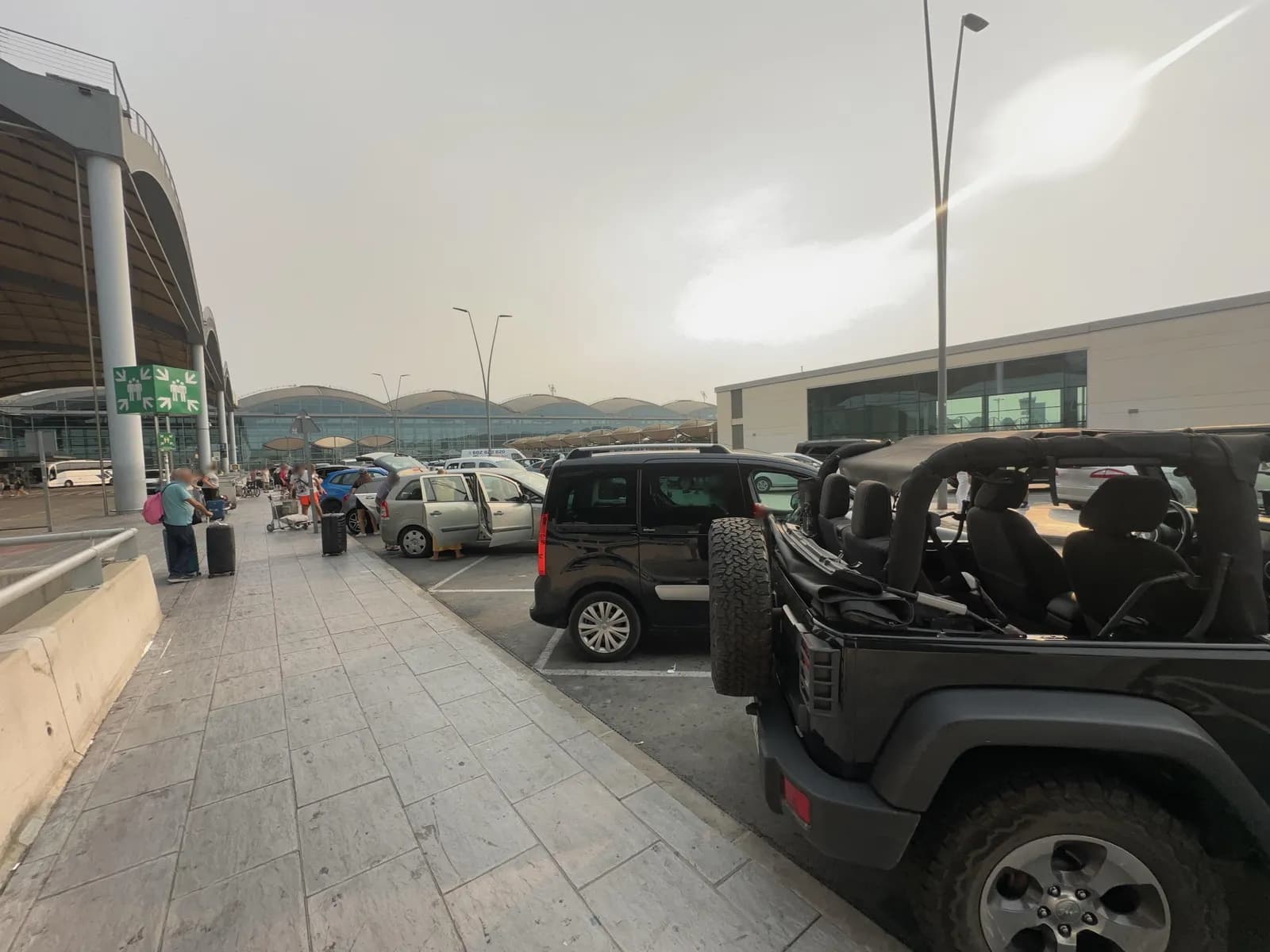 Parking Airpark - Aparcacoches - Descubierto en Elche (Alicante)