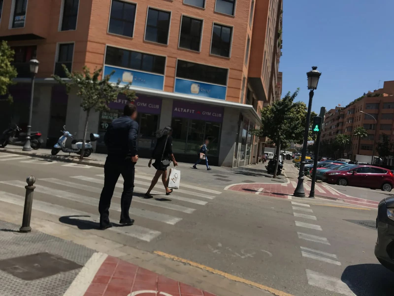 Aparcamiento Lavacolla AVE Valencia en Valencia