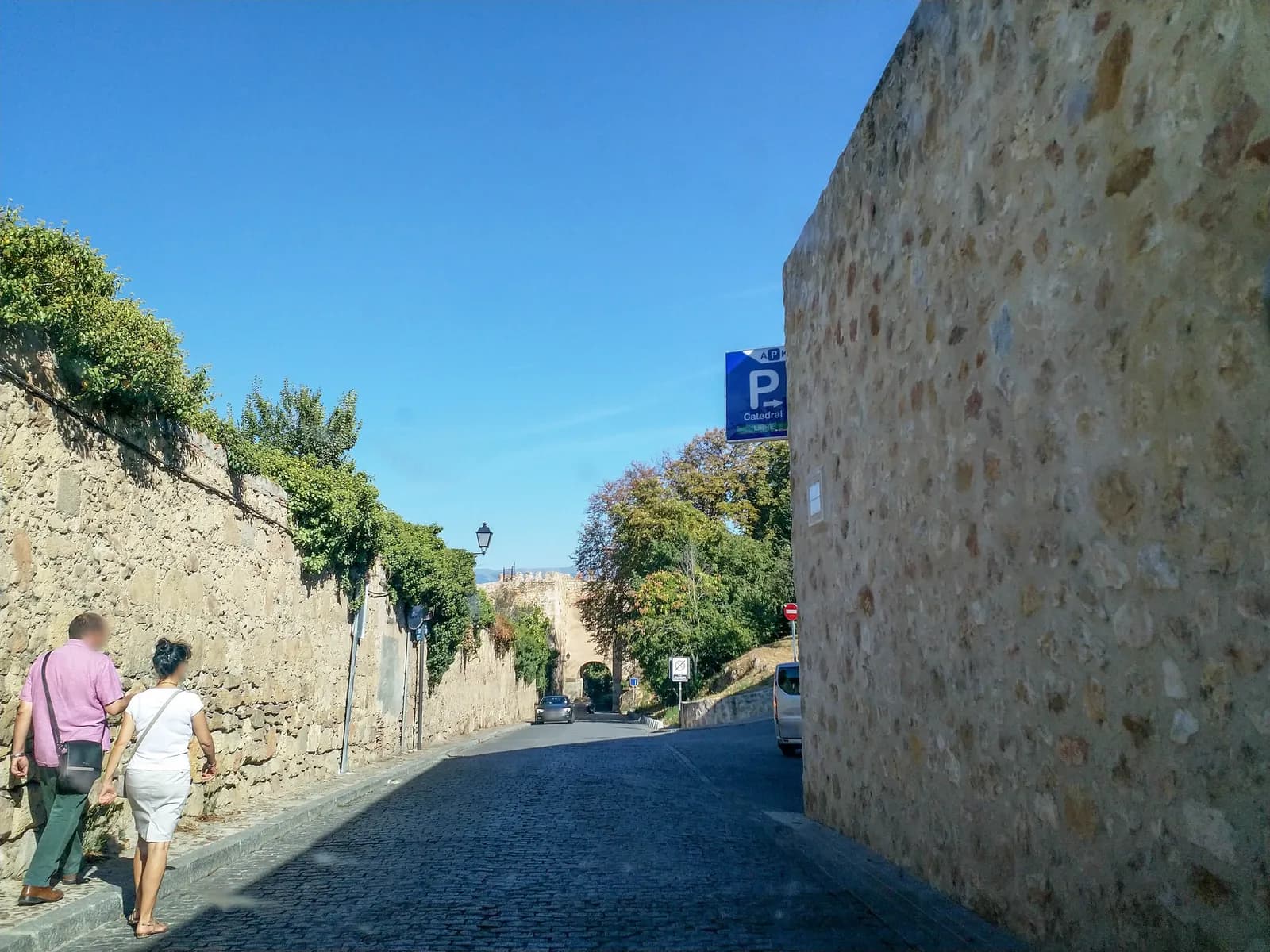 Parking Catedral-Oblatas (APK2) en Segovia, cubierto y 24 h en Segovia