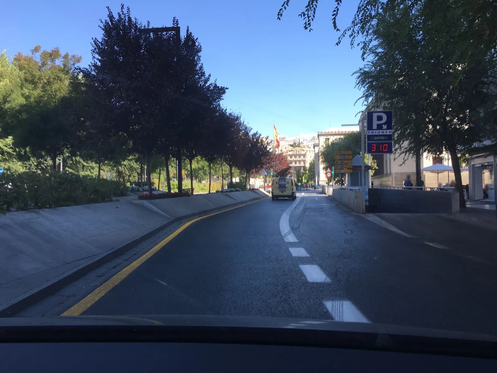 Parking APK2 Triunfo Ave en Granada