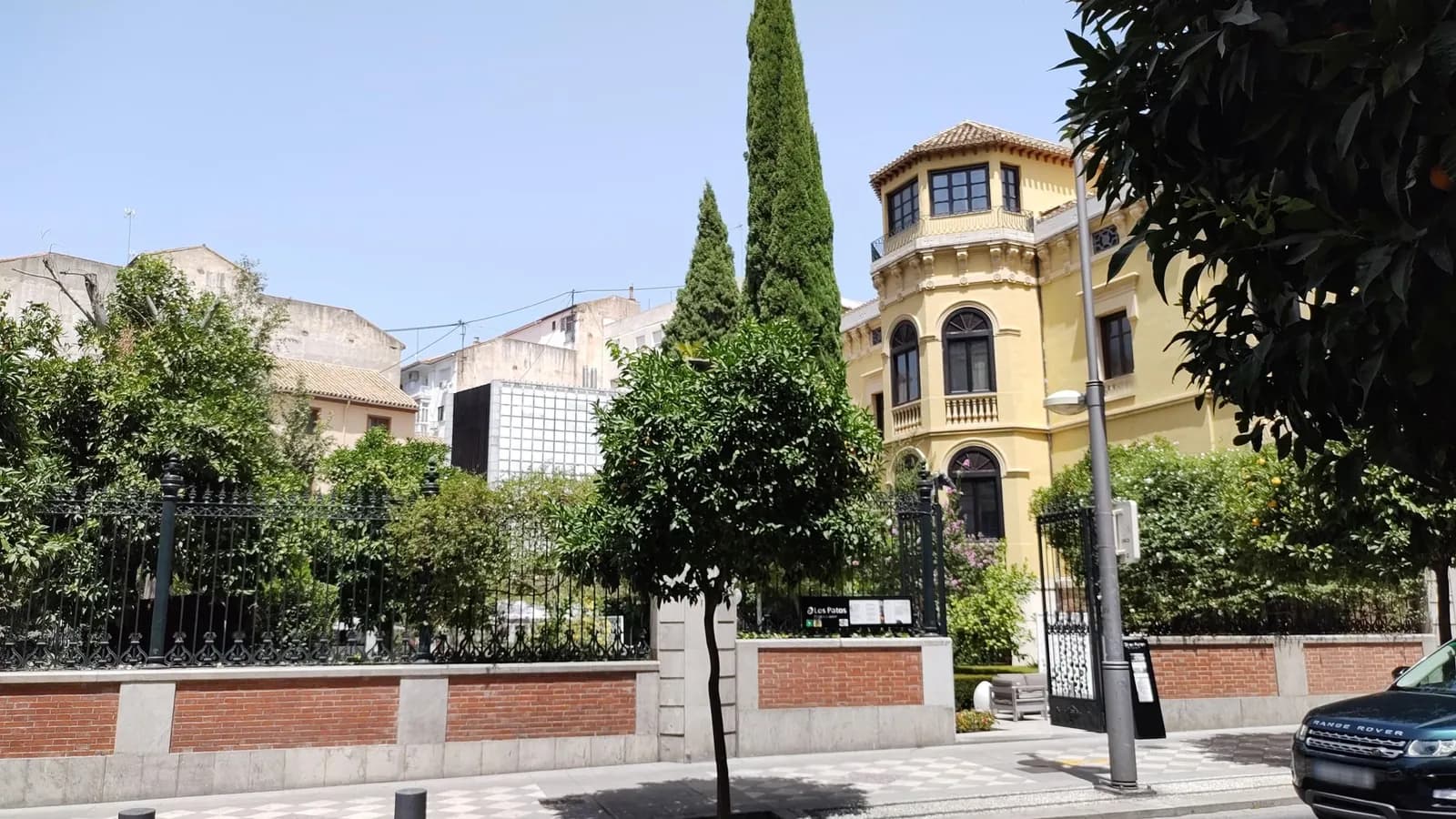 Parking Garage Rex en Granada