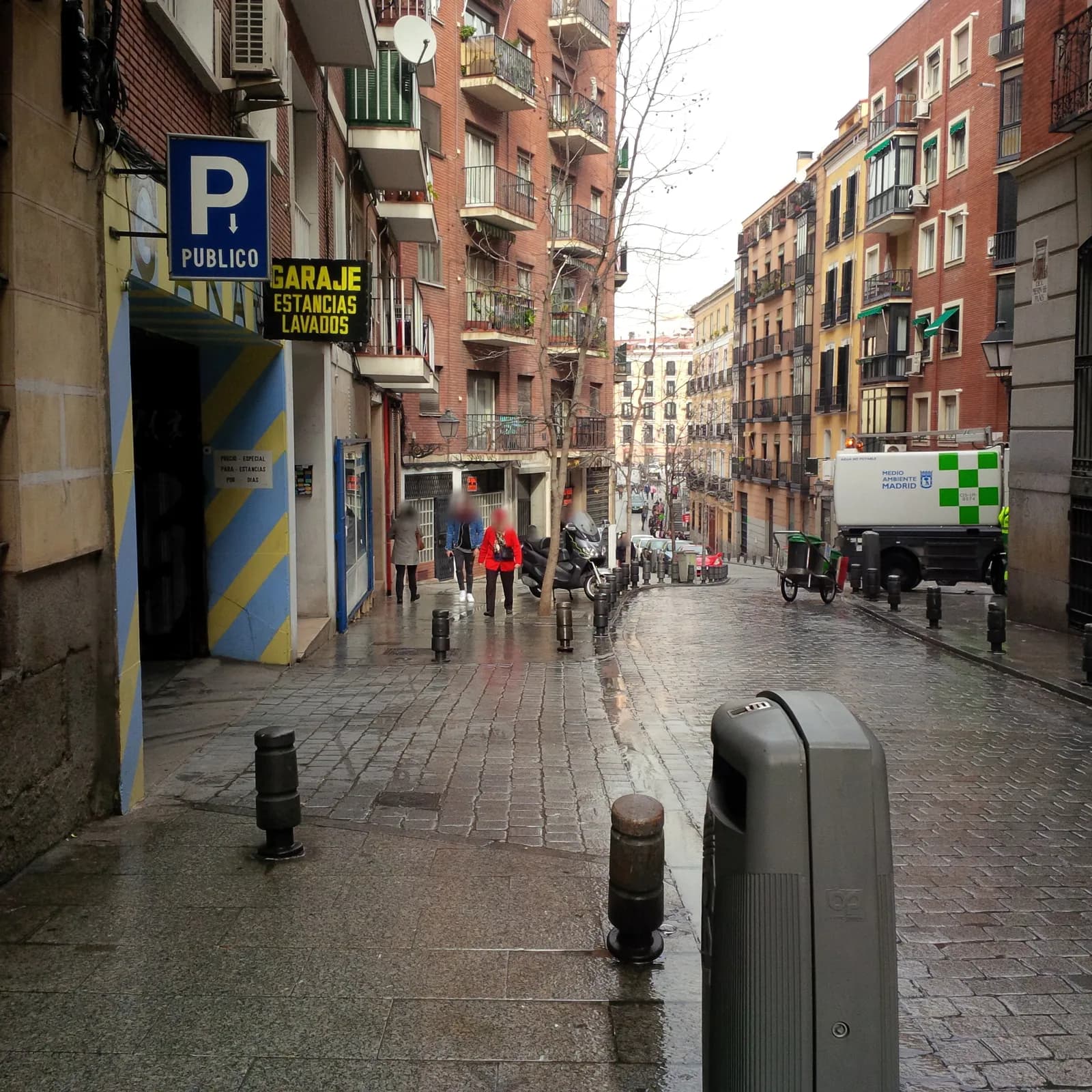 Parking Garaje Fermar en Madrid, cerca de la Plaza Mayor y el Teatro Real en Madrid