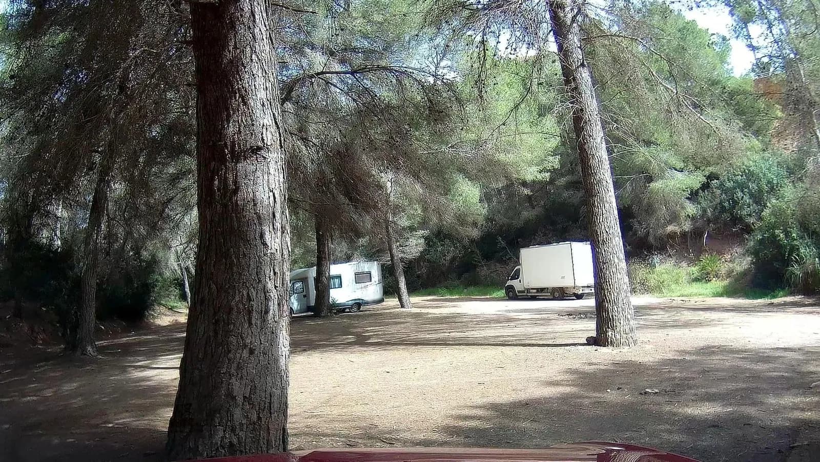 Parking gratuito Aparcament Platja Cala Llenya en Santa Eulària des Riu (Illes Balears)