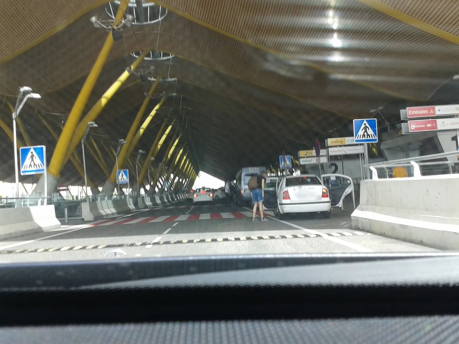 Parking gratuito Aeropuerto T4 Salidas en Alcobendas (Madrid) — foto 1 de 4