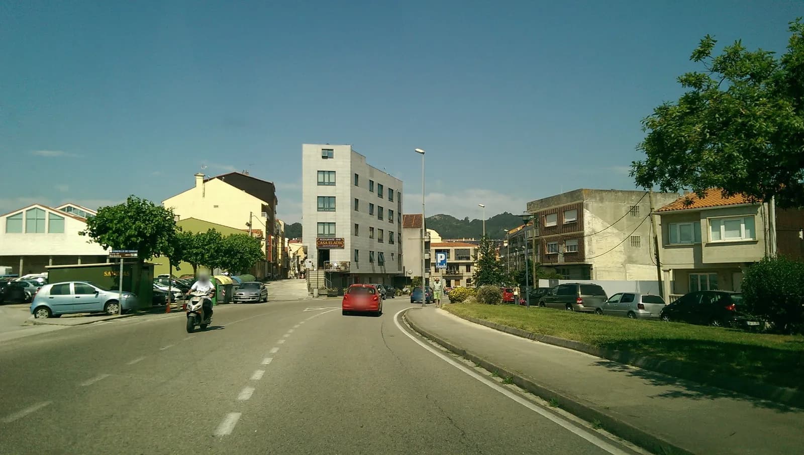 Parking gratuito Aparcadoiro de Rodeira en Cangas (Pontevedra)