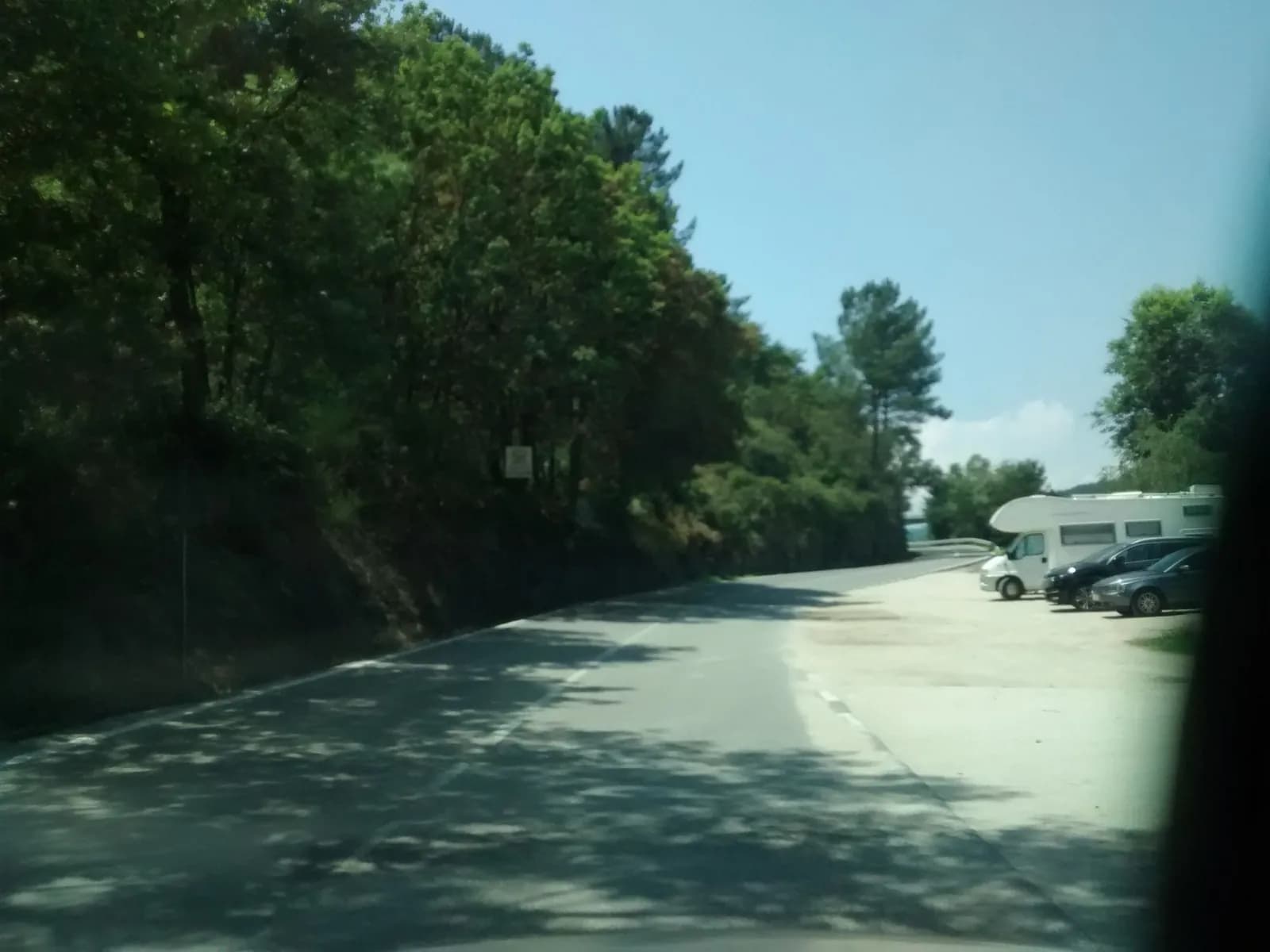 Parking gratuito Aparcadoiro Termas Outariz, Termas al otro lado del Río en Ourense