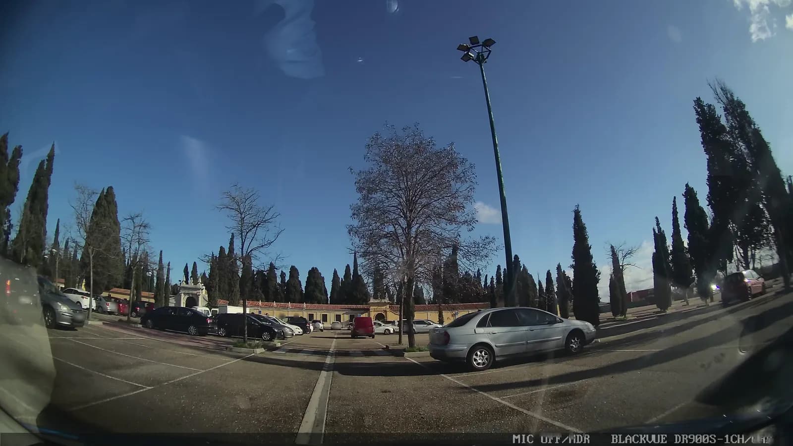 Parking gratuito del Cementerio del Carmen (Valladolid) en Valladolid