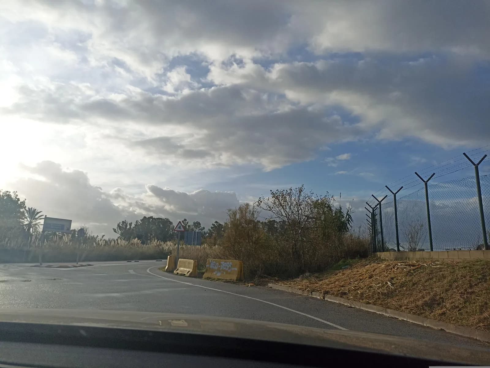 Aparcamiento gratuito en A A-1 en Viladecans (Barcelona)