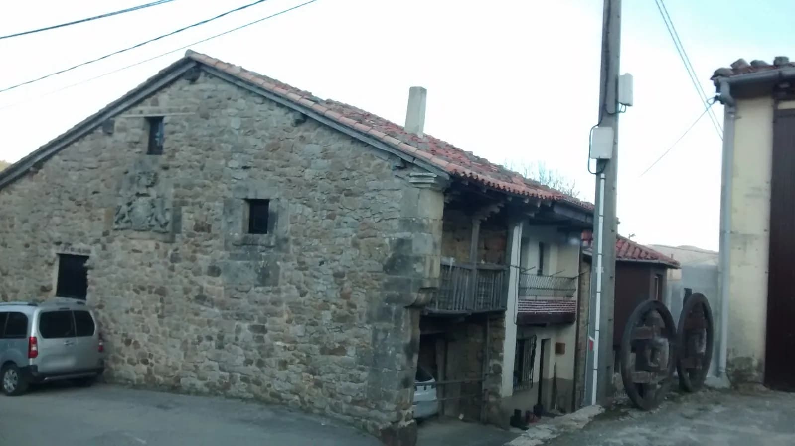 Aparcamiento gratuito en Acceso a Colsa en Tojos (Los) (Cantabria)