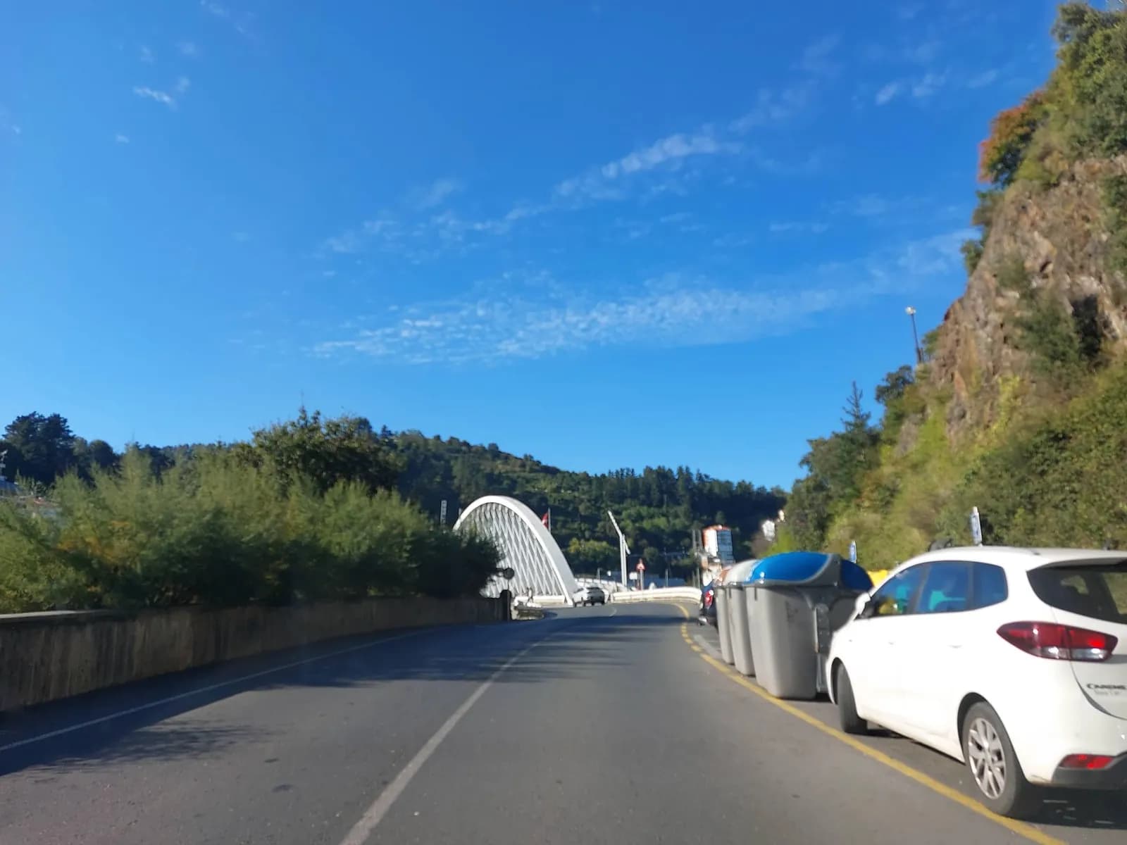 Aparcamiento gratuito en Andra Mari kalea en Ondarroa (Bizkaia)